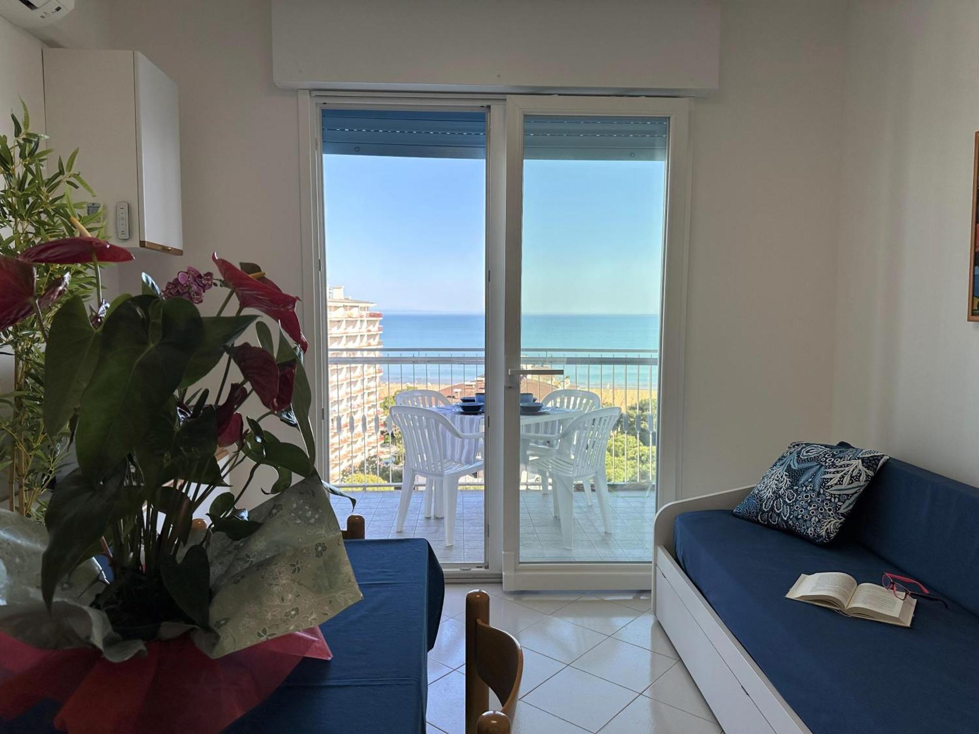 Appartamenti La Torre Lignano Sabbiadoro Eksteriør billede