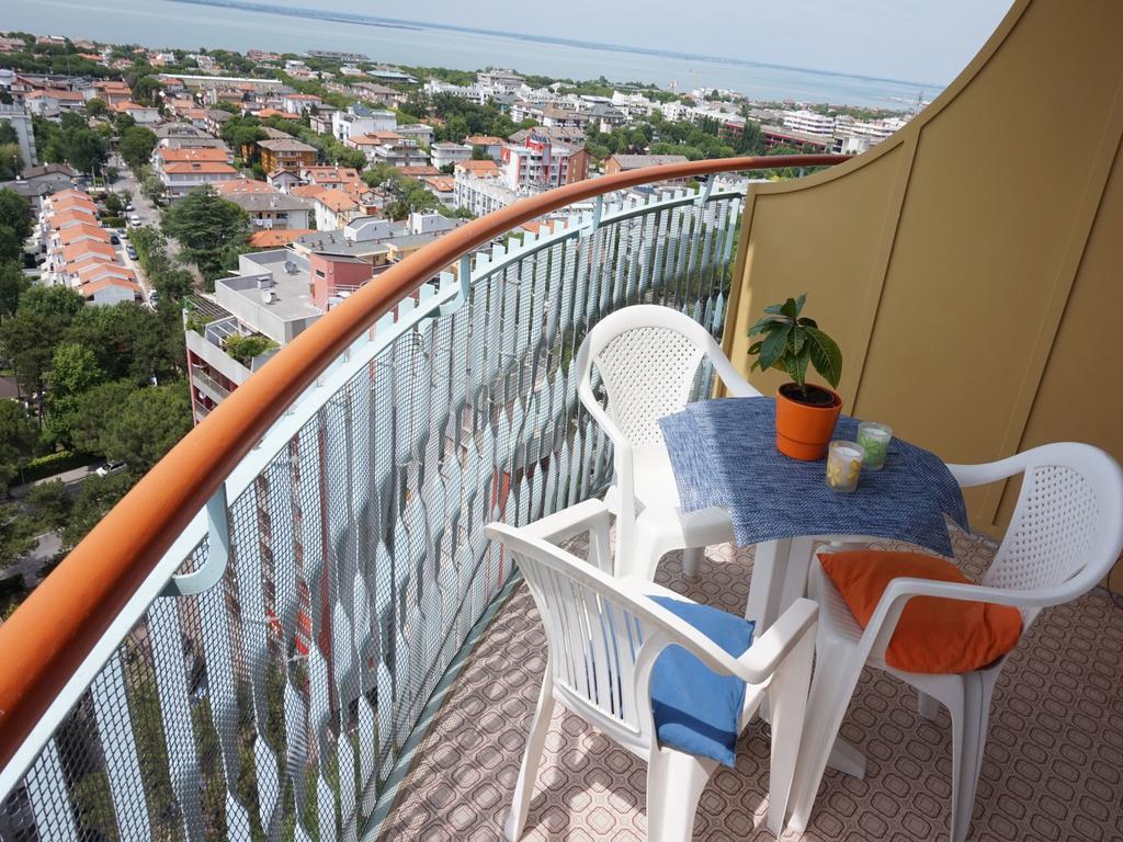 Appartamenti La Torre Lignano Sabbiadoro Eksteriør billede